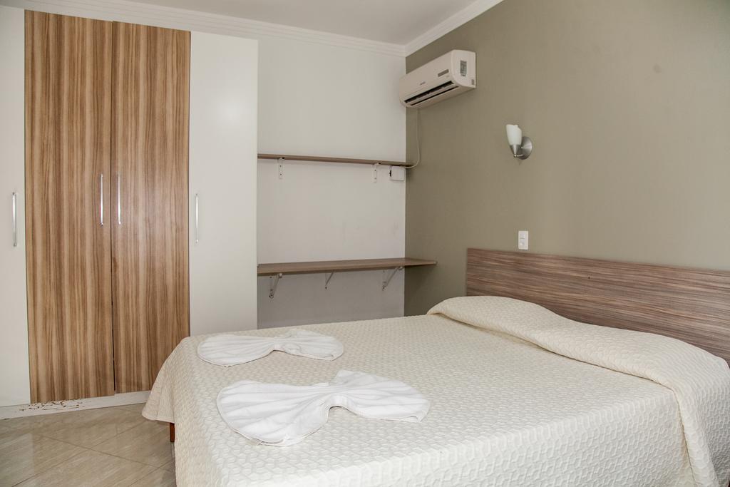 塞尔苏拉穆斯州长镇 Residencial Ilha Dourada酒店 客房 照片